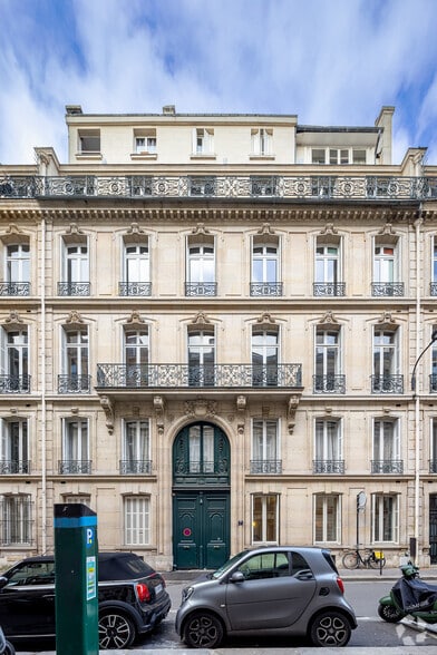 7 Rue Lincoln, Paris en venta - Foto principal - Imagen 1 de 3