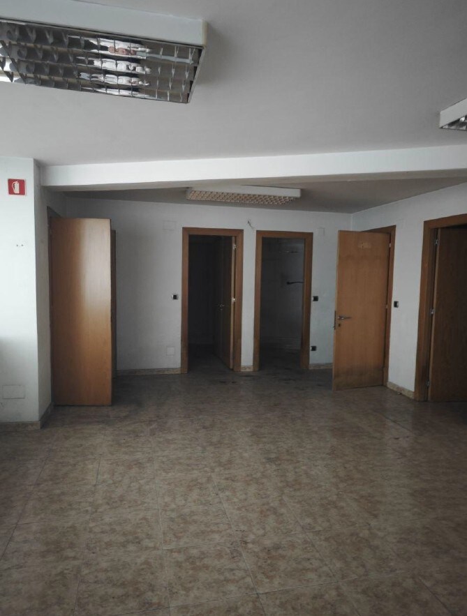 Oviedo, AST 33013 - Unidad - - - Foto del interior - Image 2 of 3