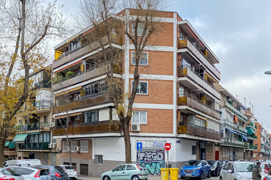 Edificio residencial en Madrid, Madrid en venta - Foto del edificio - Imagen 1 de 5
