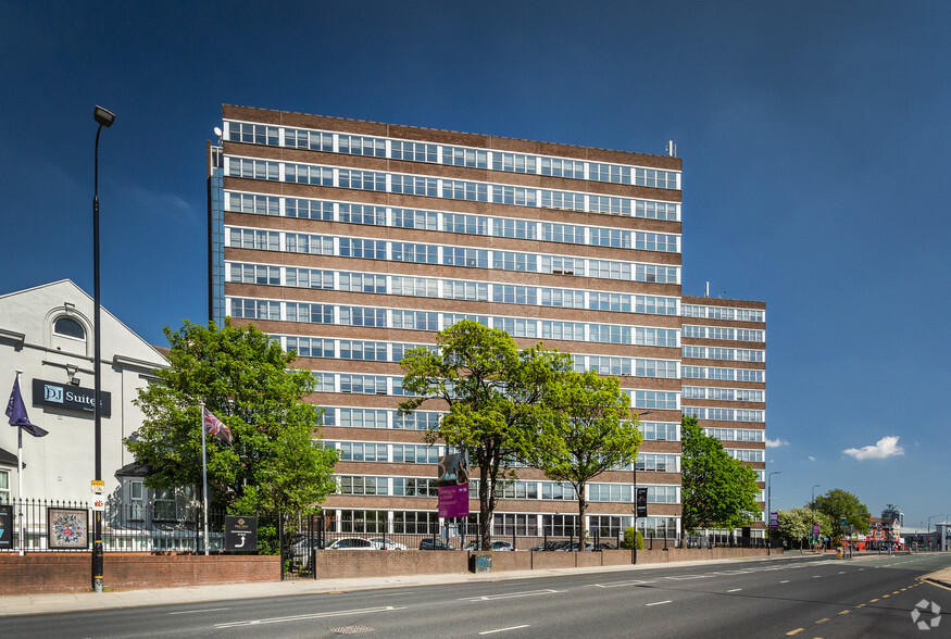 Chester Rd, Manchester en alquiler - Foto del edificio - Imagen 2 de 4