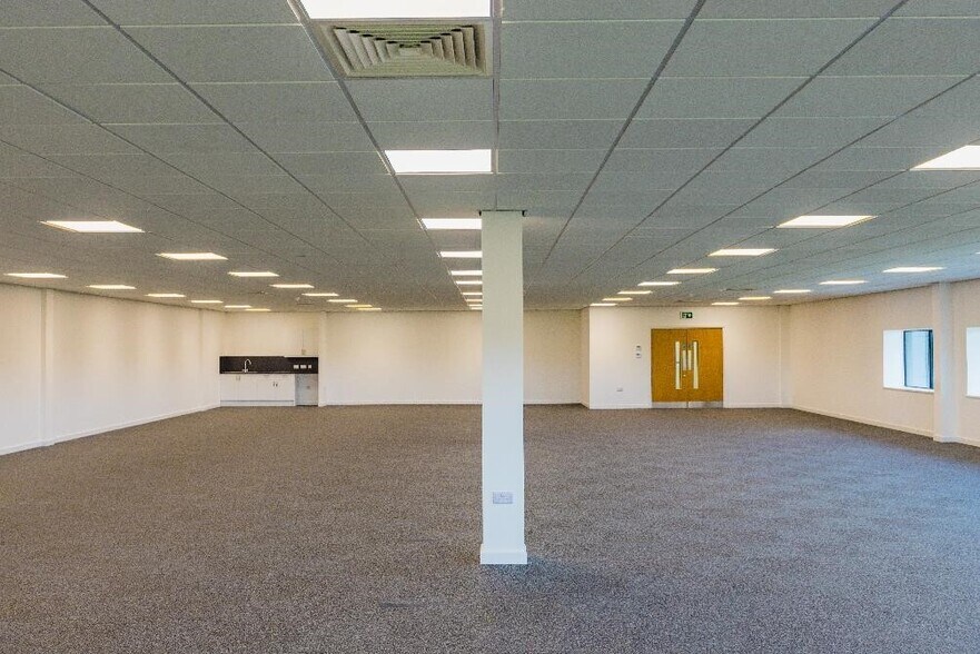 J11 M40 Frontier Park, Banbury en alquiler - Foto del edificio - Imagen 3 de 4