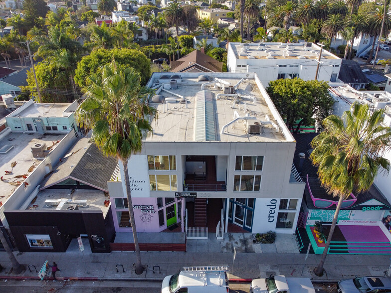 1350-1352 Abbot Kinney Blvd, Venice, CA en alquiler - Foto del edificio - Imagen 2 de 3