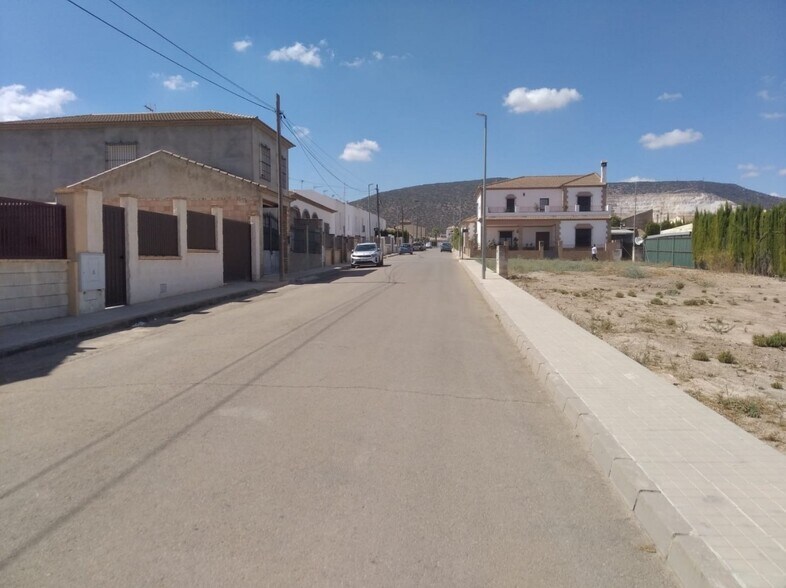 Terreno en Lora de Estepa, Sevilla en venta - Foto del edificio - Imagen 3 de 5