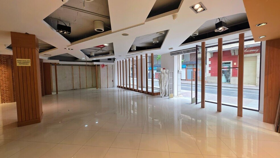 Local en Elche en alquiler - Foto del interior - Imagen 1 de 6