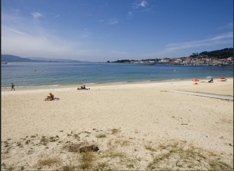 Local en Cangas en venta - Vista aérea - Imagen 2 de 4