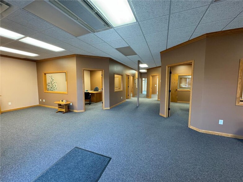 540 25th Ave N, Saint Cloud, MN en venta - Foto del edificio - Imagen 1 de 12