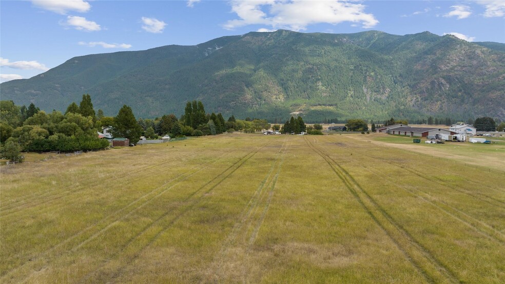 3285 MT Highway 206, Columbia Falls, MT en venta - Otros - Imagen 1 de 13