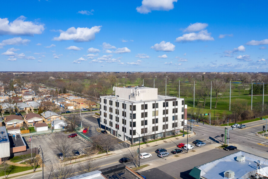 4001 W Devon Ave, Chicago, IL en alquiler - Foto del edificio - Imagen 3 de 10