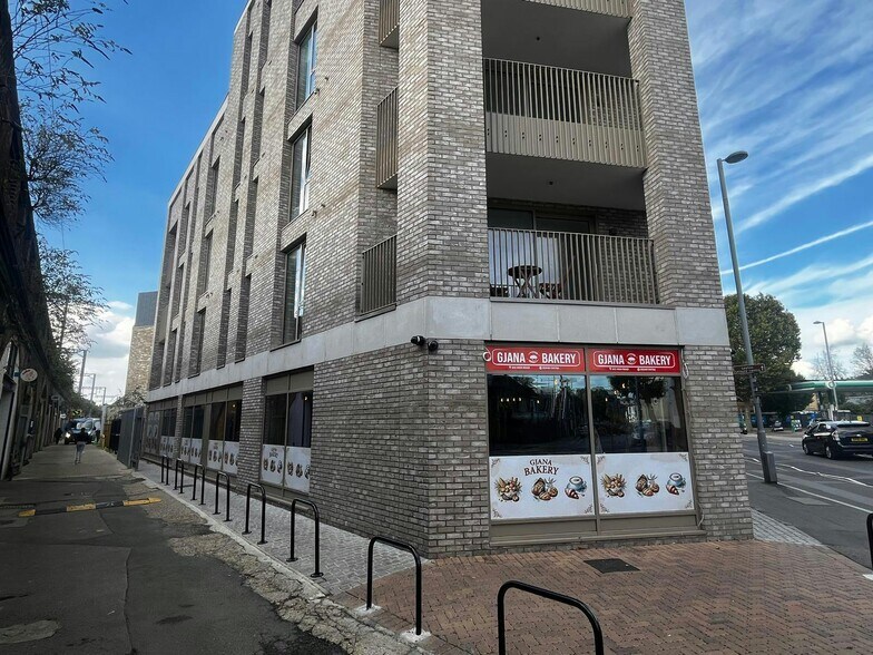 643 High Rd, London en alquiler - Foto del edificio - Imagen 1 de 14