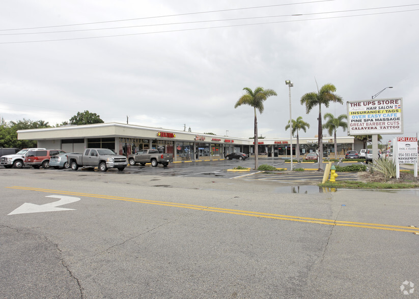 300-320 E Oakland Park Blvd, Wilton Manors, FL en alquiler - Foto principal - Imagen 1 de 8