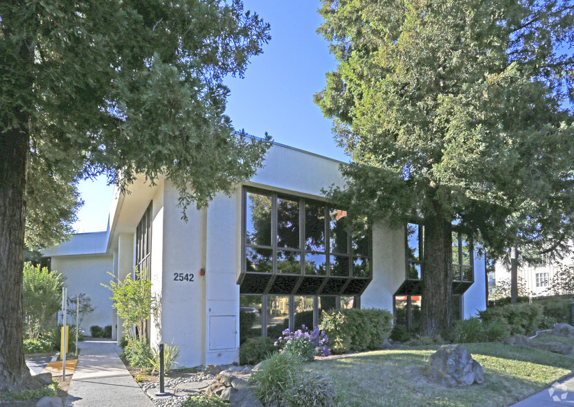 2542 S Bascom Ave, Campbell, CA en venta - Foto principal - Imagen 1 de 14