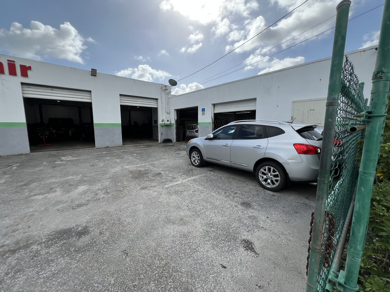 2130 Johnson St, Hollywood, FL en venta - Foto del edificio - Imagen 3 de 13