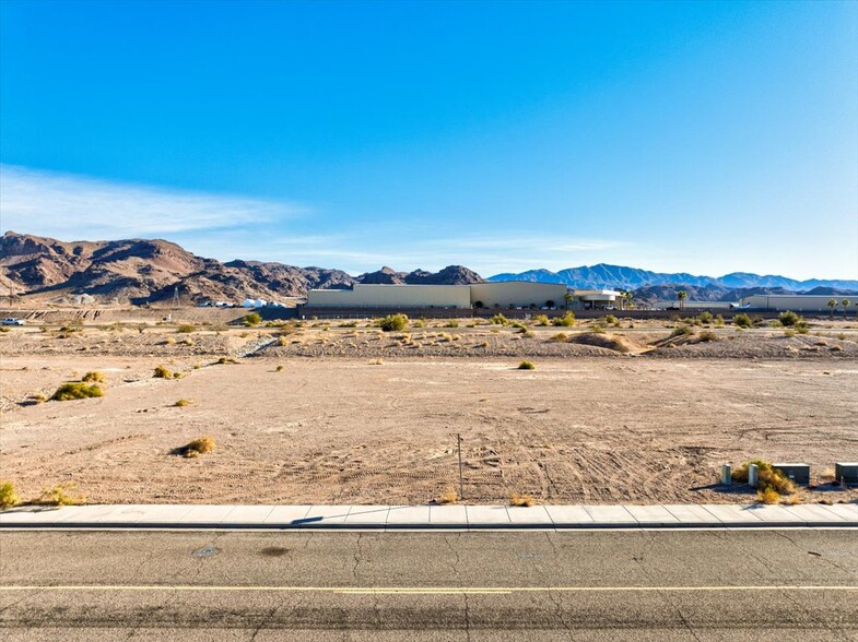 6545 Showplace Ave, Lake Havasu City, AZ en venta - Foto principal - Imagen 1 de 15