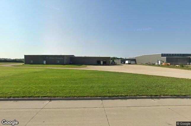 1625 15th Ave SE, Dyersville, IA en alquiler - Foto del edificio - Imagen 1 de 13