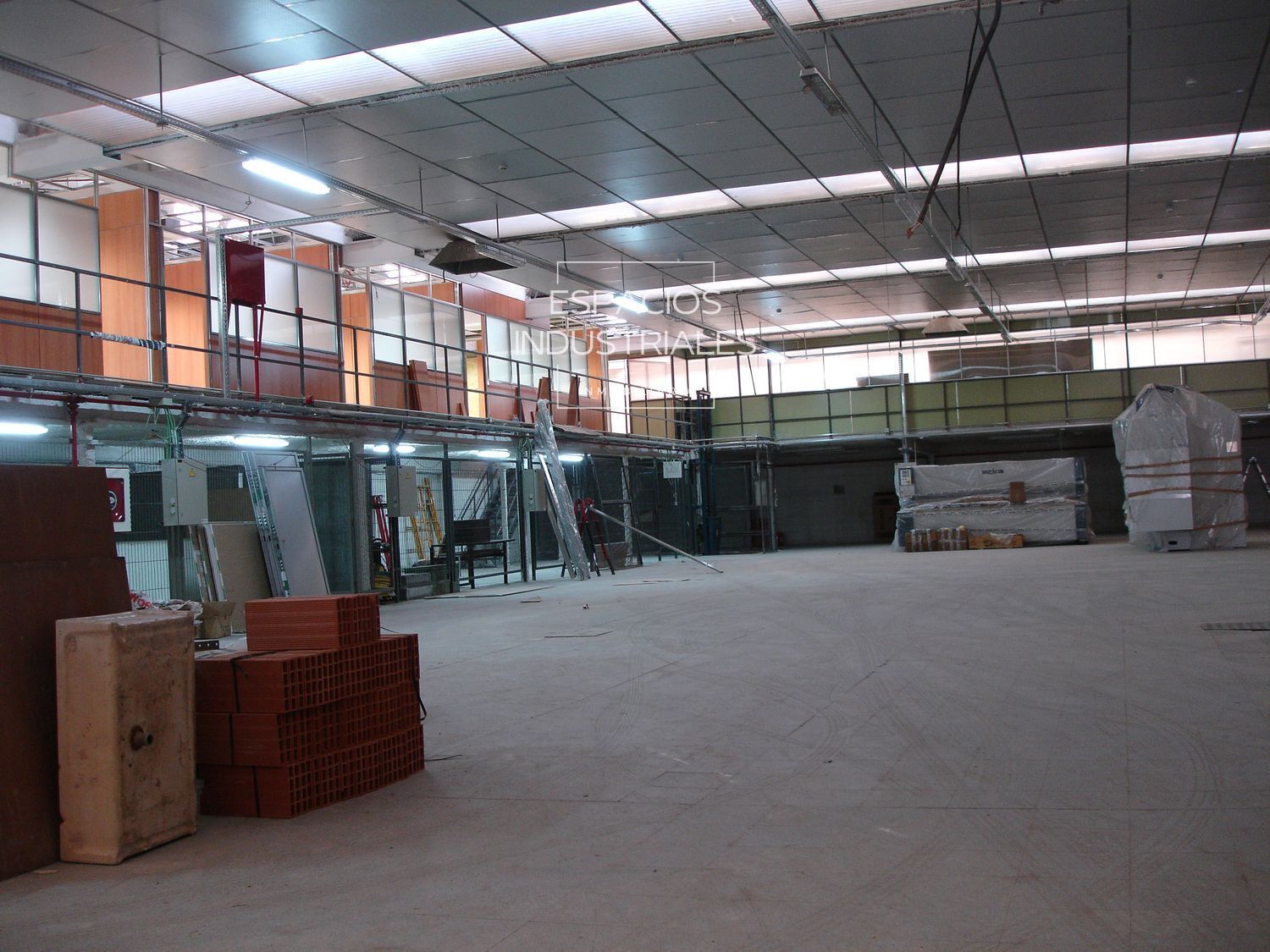 Nave en Madrid, Madrid en venta Foto principal- Imagen 1 de 33