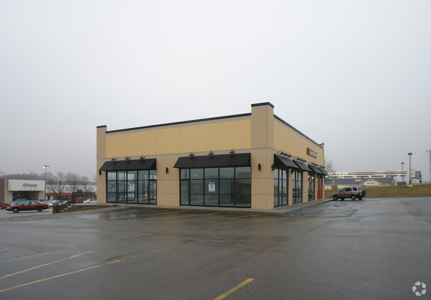 2414 S Center St, Marshalltown, IA en venta - Foto del edificio - Imagen 1 de 7