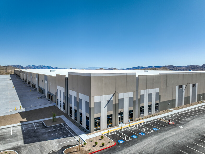 North Vegas Logistics Center, Las Vegas, NV en alquiler - Foto del edificio - Imagen 2 de 3