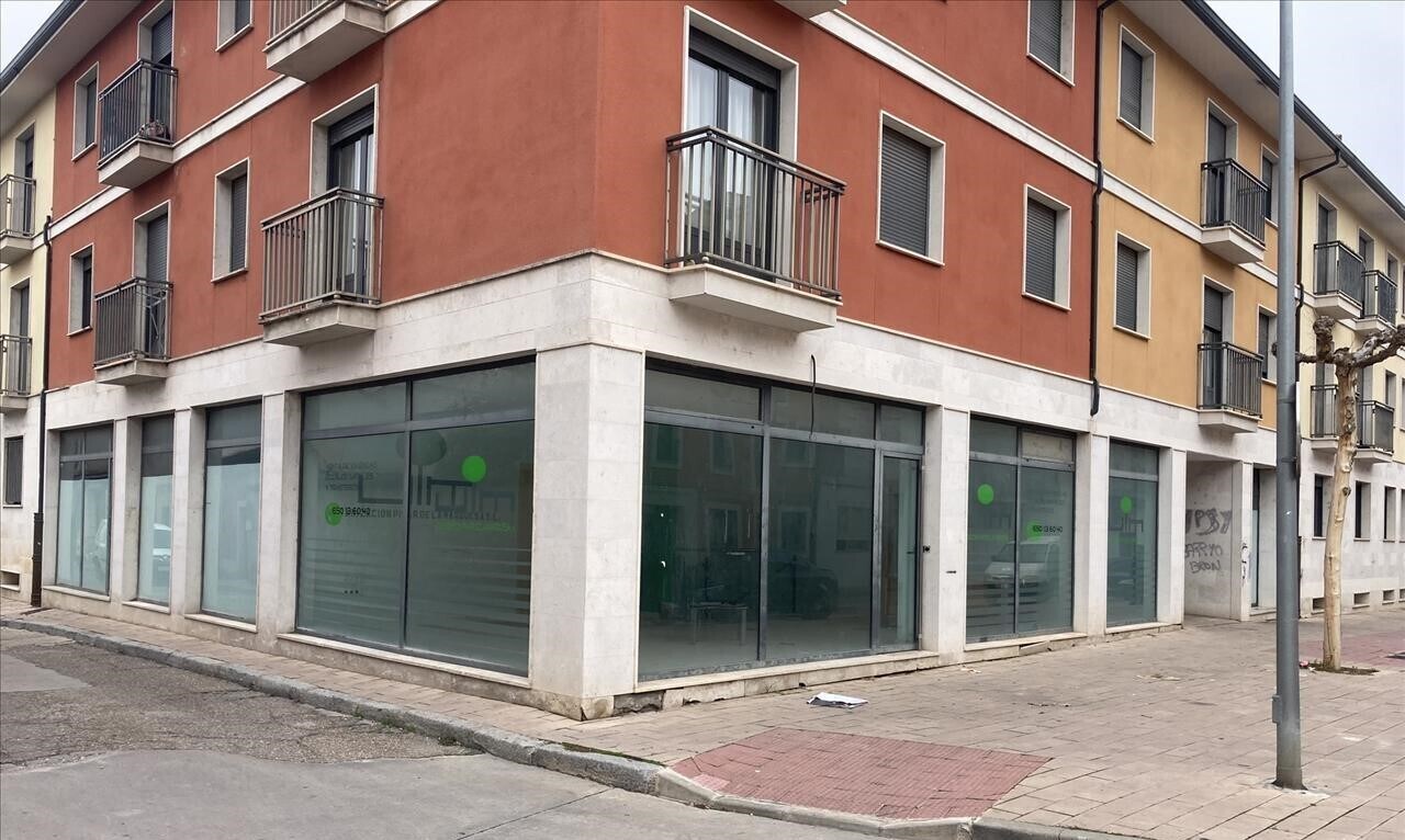 Local en Peñafiel en venta Foto del edificio- Imagen 1 de 9