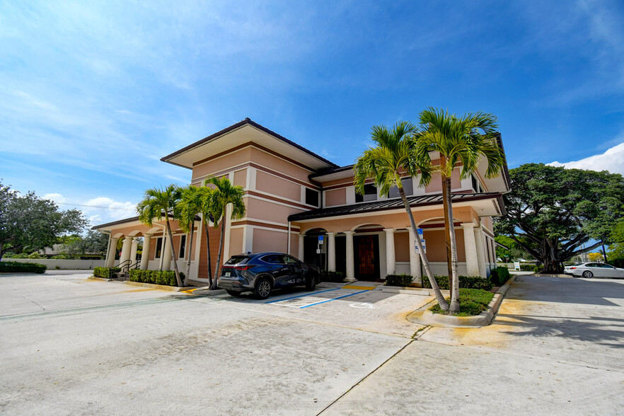 2314 Seacrest Blvd, Boynton Beach, FL en alquiler - Foto del edificio - Imagen 2 de 66