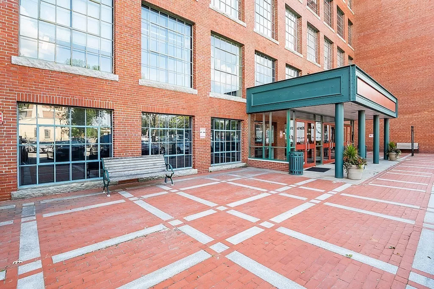 491 Dutton St, Lowell, MA en venta - Foto del edificio - Imagen 3 de 6