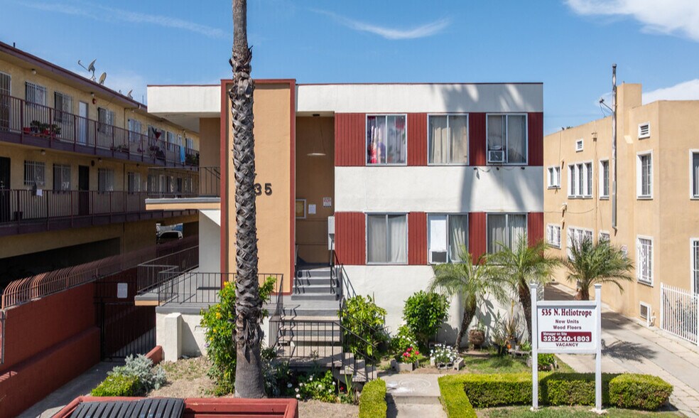 535 N Heliotrope Dr, Los Angeles, CA en venta - Foto del edificio - Imagen 1 de 1