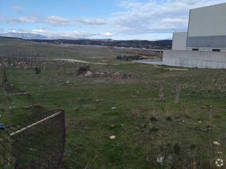 Terreno en El Molar, Madrid en venta - Foto principal - Imagen 1 de 11