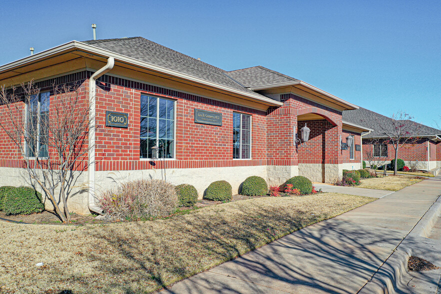 1010 24th Ave NW, Norman, OK en alquiler - Foto del edificio - Imagen 2 de 5