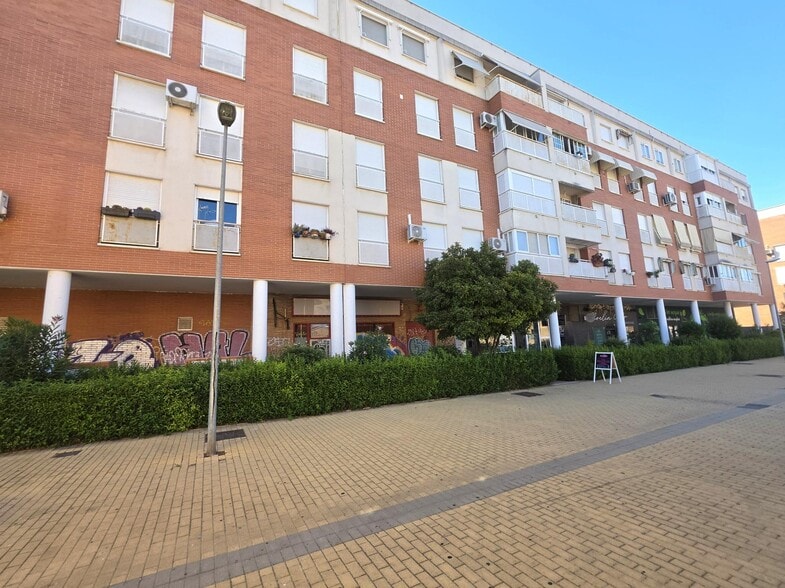 Local en Valdemoro, Madrid en alquiler - Foto del edificio - Imagen 2 de 2