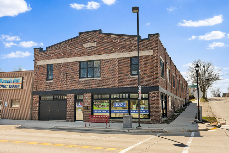 1133 Indiana Ave, Sheboygan, WI en alquiler - Foto del edificio - Imagen 2 de 38