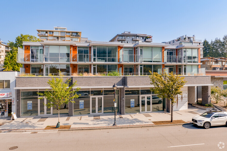 1327 Marine Dr, West Vancouver, BC en venta - Foto principal - Imagen 1 de 9