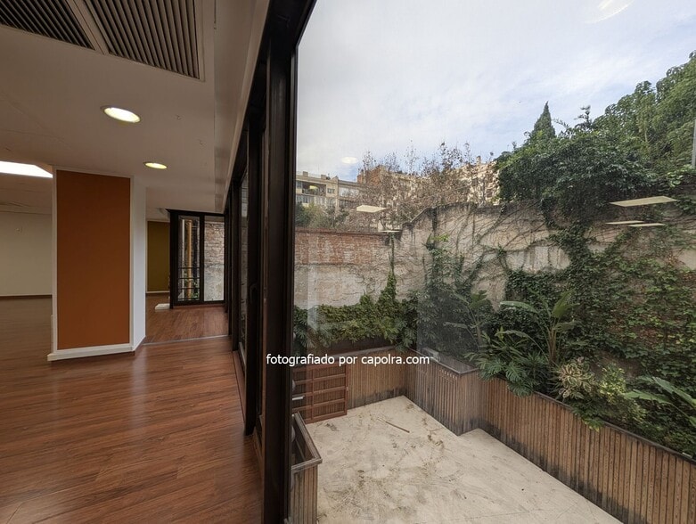 Carrer de València, 231, Barcelona, Barcelona en alquiler - Foto del edificio - Imagen 3 de 29