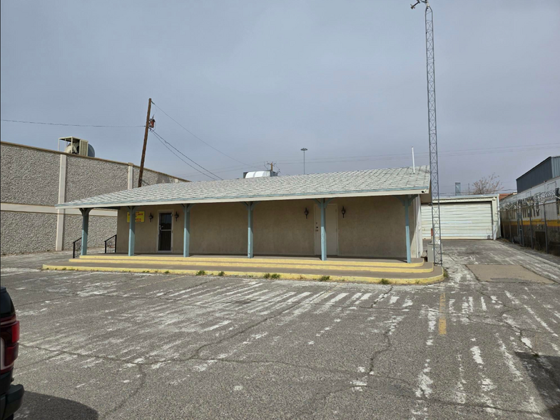 6941 Commerce Ave, El Paso, TX en venta - Foto del edificio - Imagen 2 de 20