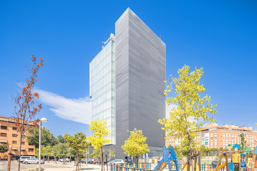 Calle De Amaltea, 32, Madrid, Madrid en alquiler - Foto del edificio - Imagen 3 de 3