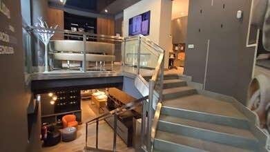 Calle de O'donnell, 29, Madrid, Madrid en alquiler - Vídeo de anuncio comercial 