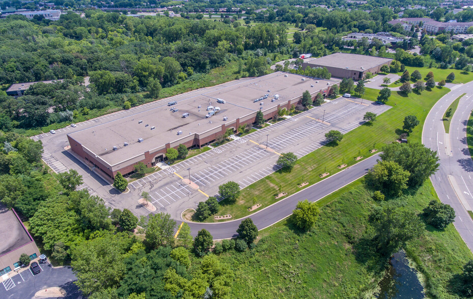 12125 Nicollet St, Burnsville, MN en alquiler - Foto del edificio - Imagen 1 de 1