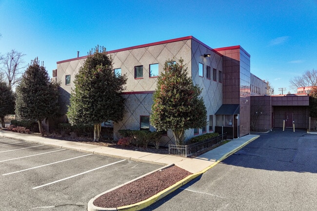 Más detalles de 197 Hance Ave, Tinton Falls, NJ - Oficina para subasta