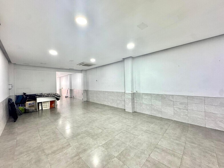 Local en Gandia, Valencia en alquiler - Foto del edificio - Imagen 3 de 9