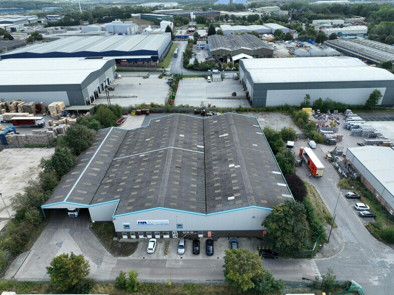 Cross Green Way, Leeds en alquiler - Foto del edificio - Imagen 2 de 4