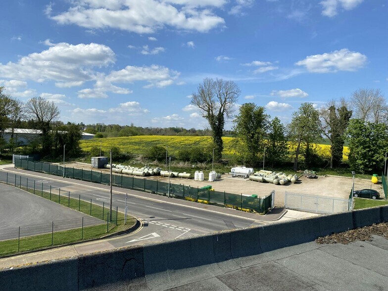 Drakes Dr, Long Crendon en alquiler - Foto del edificio - Imagen 2 de 4