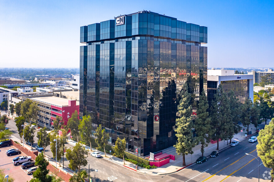 303 N Glenoaks Blvd, Burbank, CA en alquiler - Foto del edificio - Imagen 1 de 11