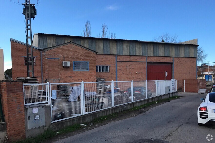 Calle Varsovia, 2, Alcalá de Henares, Madrid en alquiler - Foto del edificio - Imagen 2 de 2