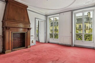 114 Boulevard De Magenta, Paris en venta Foto del interior- Imagen 1 de 6