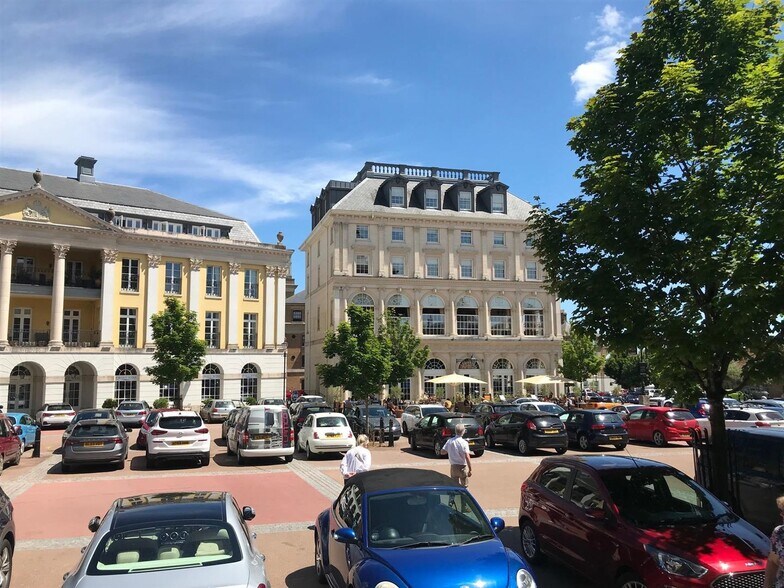 Queen Mother Sq, Dorchester en alquiler - Foto del edificio - Imagen 3 de 3