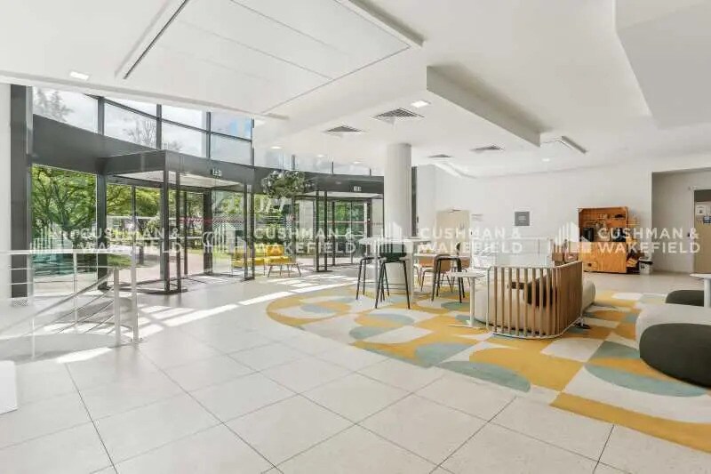 17 Rue Paul Dautier, Vélizy-Villacoublay en alquiler - Vestíbulo - Imagen 2 de 4