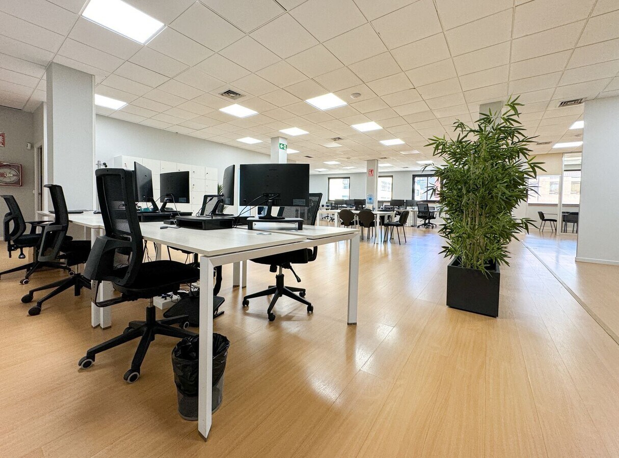 Madrid, MAD 28050 - Unidad 1 - - Foto del interior - Image 2 of 15