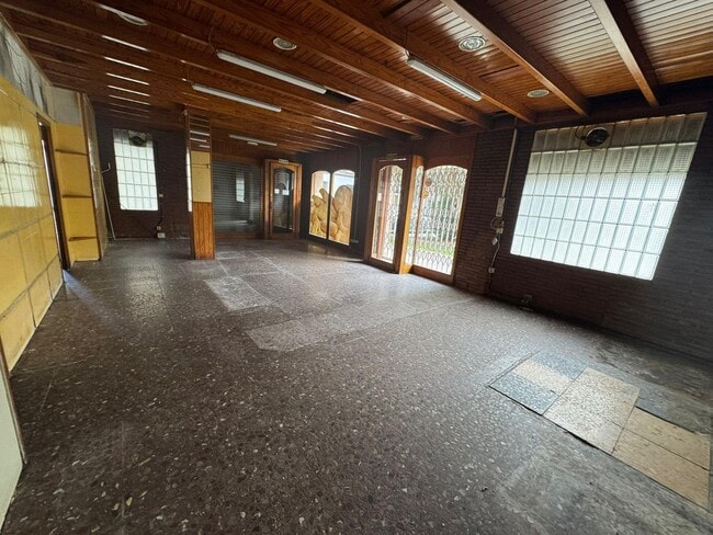 Más detalles de Local en alquiler