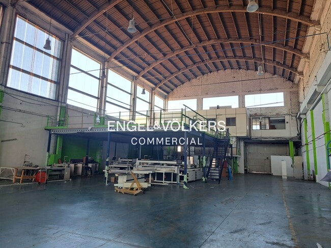 Más detalles de Nave en alquiler