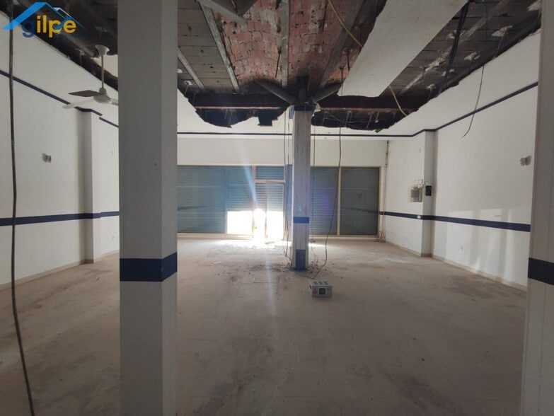 Local en La Rinconada, Sevilla en venta - Foto del edificio - Imagen 2 de 8