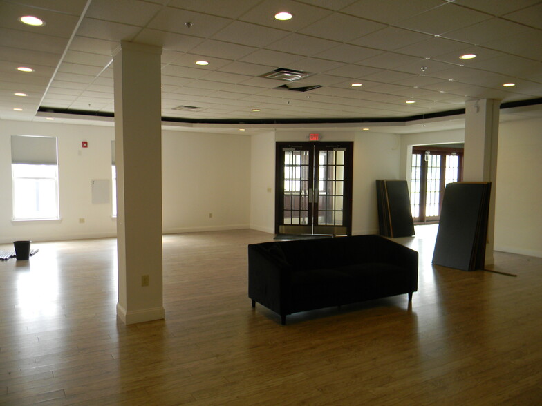 195 Russell St, Hadley, MA en alquiler - Foto del interior - Imagen 3 de 19