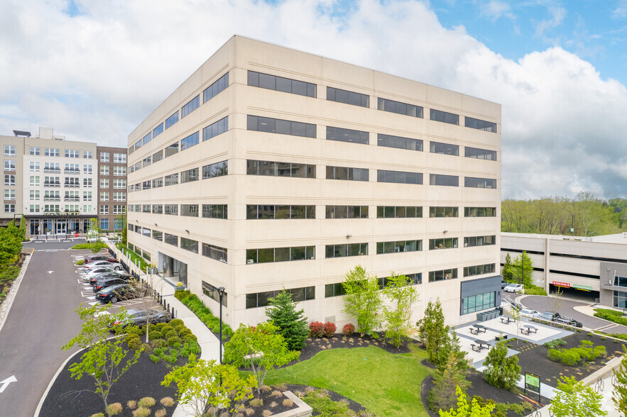 150 Monument Rd, Bala Cynwyd, PA en alquiler - Foto del edificio - Imagen 2 de 8